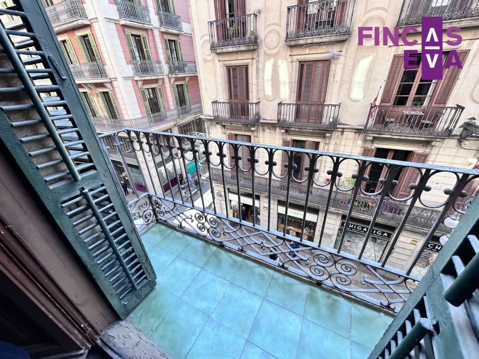 6 slaapkamer Flat te koop in Barcelona stad - € 623.000 (Ref: 9720505)