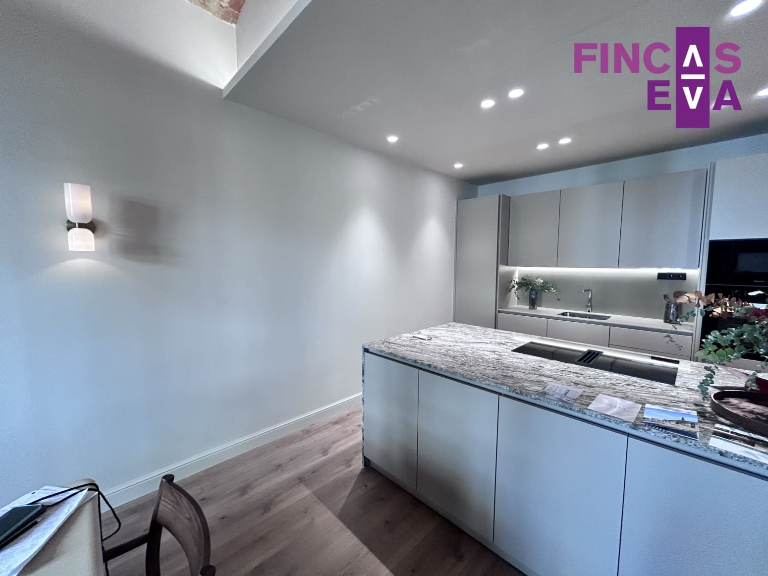 4 bedroom Flat for sale in Barcelona city - € 1,720,000 (Ref: 9720907)