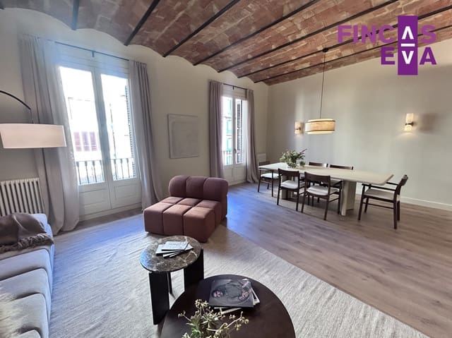 4 bedroom Flat for sale in La Dreta de L'Eixample, Barcelona city - € 1,720,000 (Ref: 9720907)