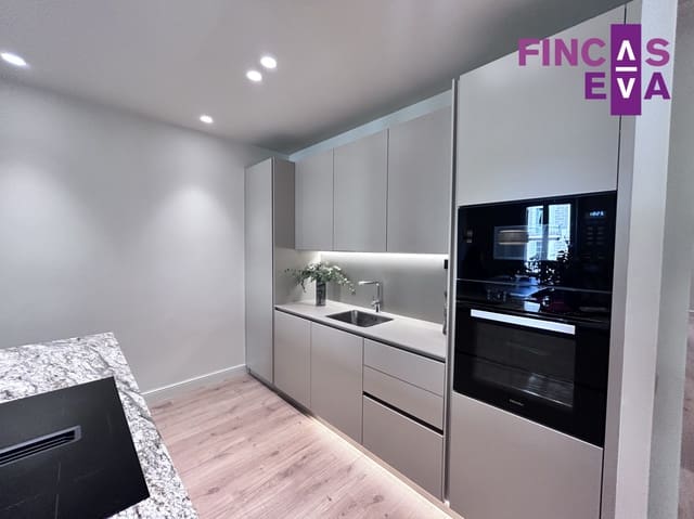 4 bedroom Flat for sale in La Dreta de L'Eixample, Barcelona city - € 1,720,000 (Ref: 9720907)