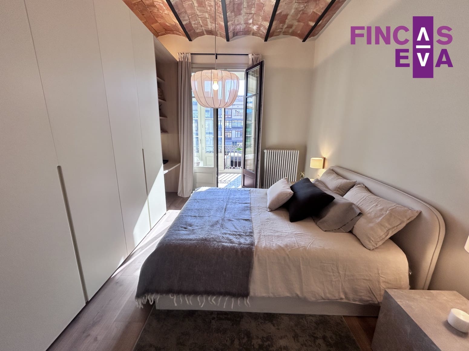 4 bedroom Flat for sale in Barcelona city - € 1,720,000 (Ref: 9720907)