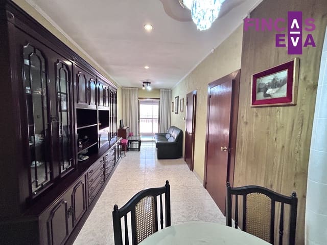 Piso de 4 habitaciones en El Raval, Barcelona ciudad en venta - 210.000 € (Ref: 9726180)