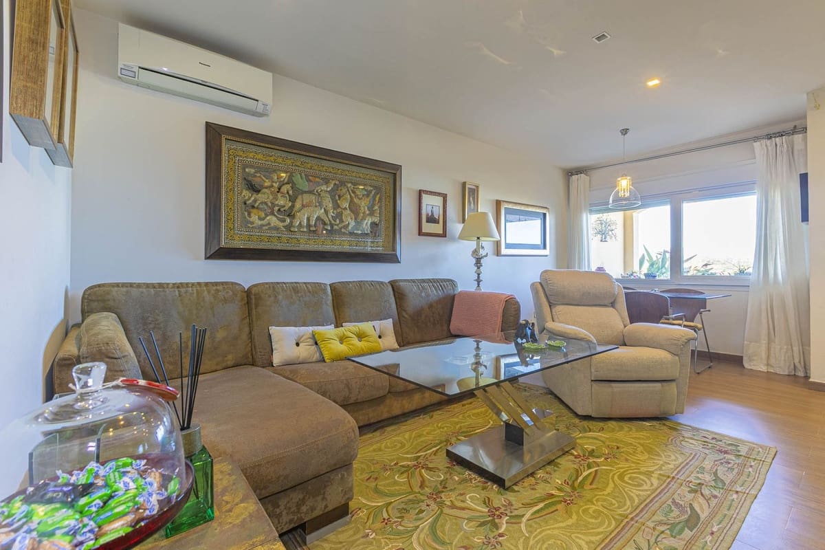 3 bedroom Villa for sale in Mijas with pool garage - € 430,000 (Ref: 9730743)