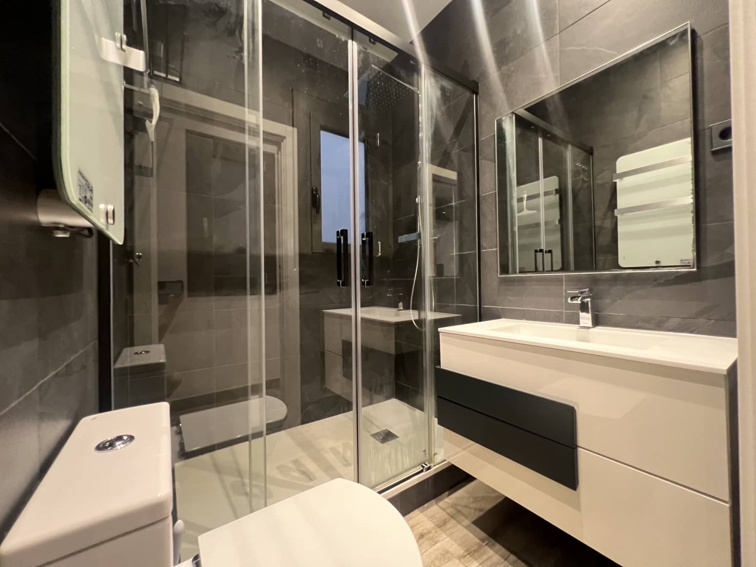 2 soveværelse Lejlighed til salg i Barcelona by - € 329.000 (Ref: 9731173)