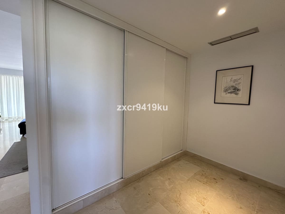 2 soverom Leilighet til salgs i Mijas med svømmebasseng garasje - € 459 000 (Ref: 9731176)