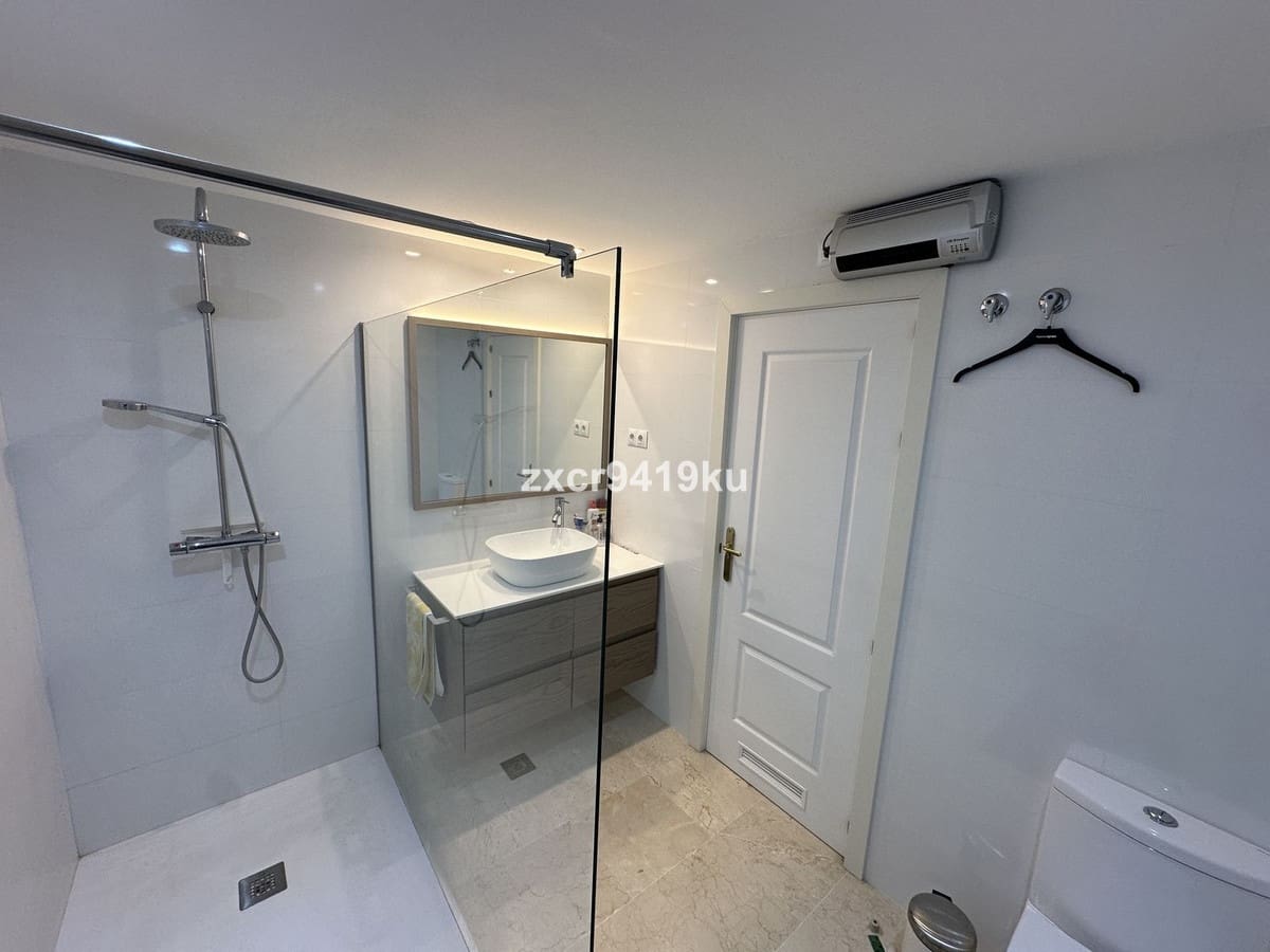 2 soverom Leilighet til salgs i Mijas med svømmebasseng garasje - € 459 000 (Ref: 9731176)