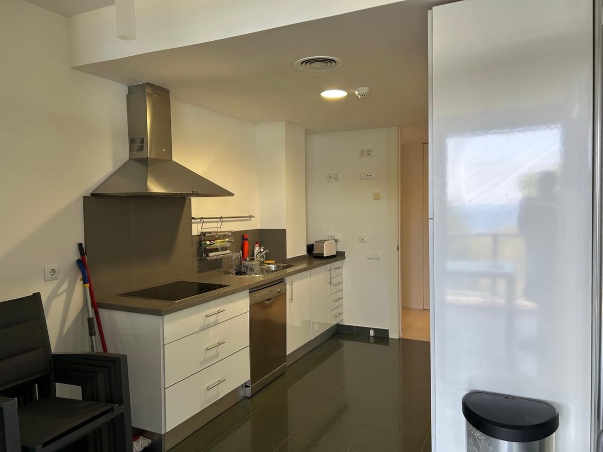 3 sovrum Lägenhet till salu i Manilva med pool garage - 380 000 € (Ref: 9737162)