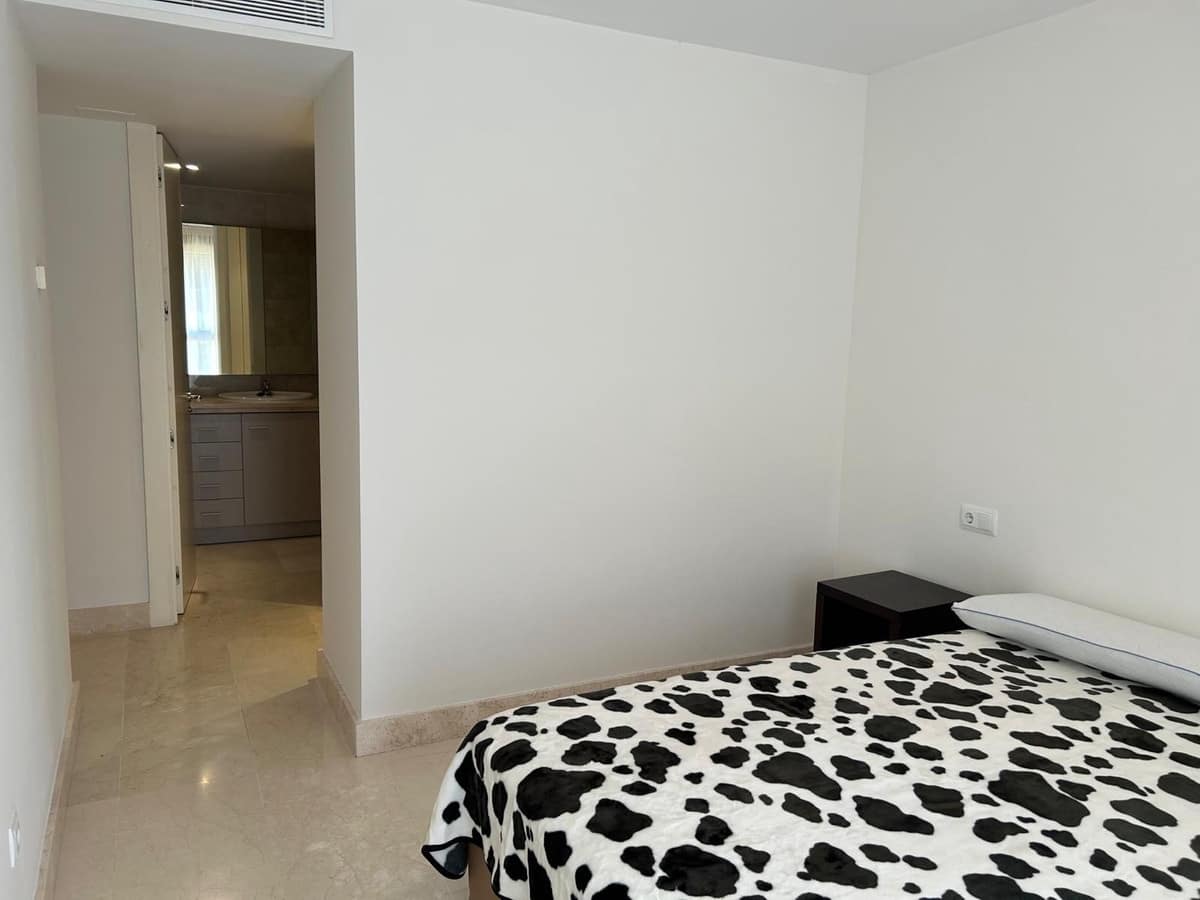 3 sovrum Lägenhet till salu i Manilva med pool garage - 380 000 € (Ref: 9737162)