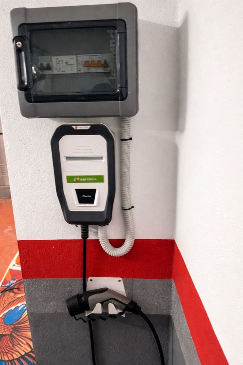 2 soverom Leilighet til salgs i Estepona med svømmebasseng garasje - € 565 000 (Ref: 9737226)