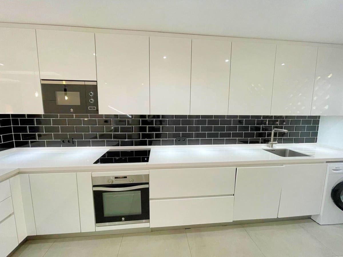 3 sovrum Villa till salu i El Paraiso med pool garage - 600 000 € (Ref: 9737231)