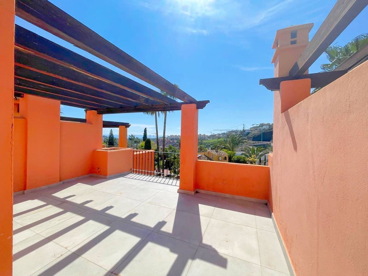 3 sovrum Villa till salu i El Paraiso med pool garage - 600 000 € (Ref: 9737231)