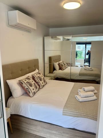 2 sypialnia Mieszkanie na sprzedaż w Puerto Banus, Marbella z basenem garażem - 320 000 € (Ref: 9752619)