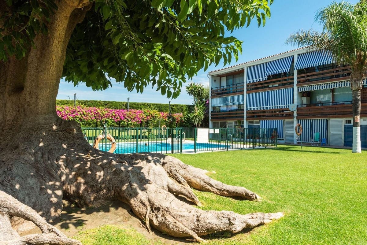 2 sypialnia Mieszkanie na sprzedaż w Marbella z basenem garażem - 320 000 € (Ref: 9752619)