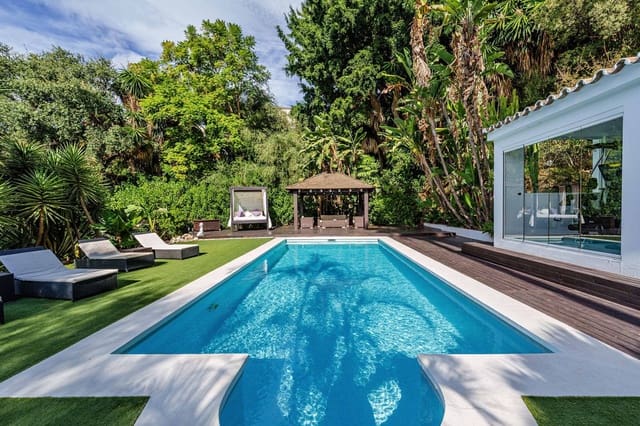 5 bedroom Villa for sale in El Rosario, Marbella with pool - € 2,490,000 (Ref: 9752621)
