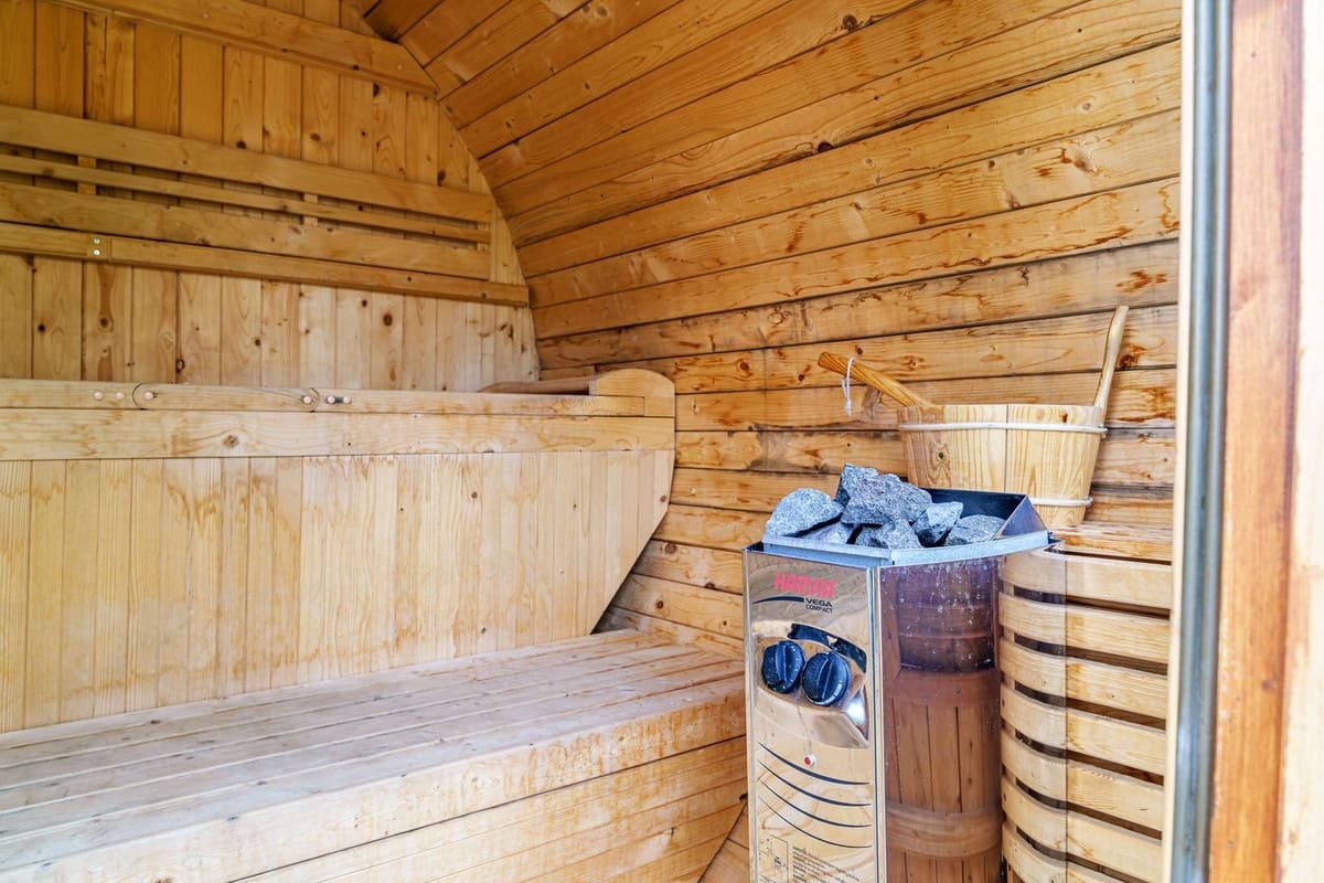 5 bedroom Villa for sale in Marbella with pool - € 2,490,000 (Ref: 9752621)