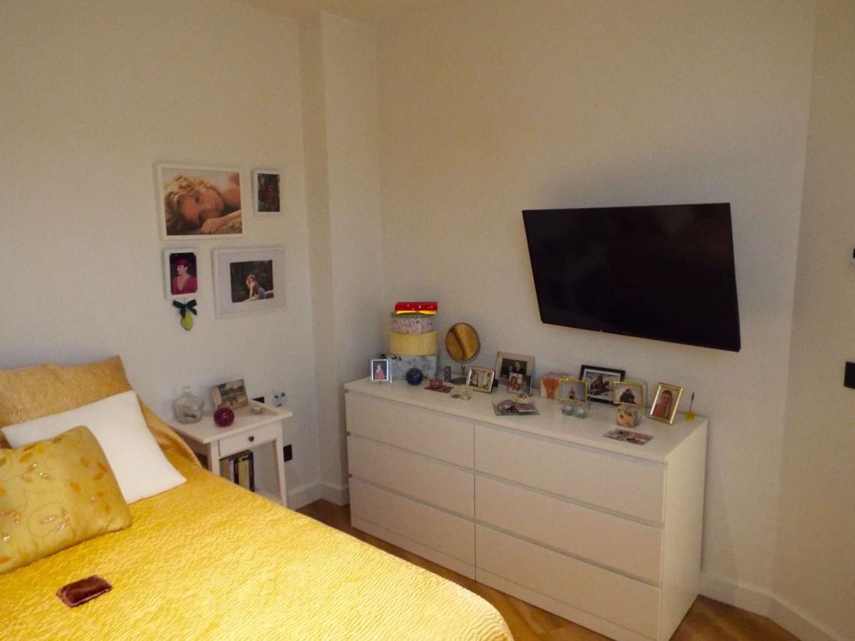 1 bedroom Flat for sale in Estepona with pool - € 305,000 (Ref: 9752622)