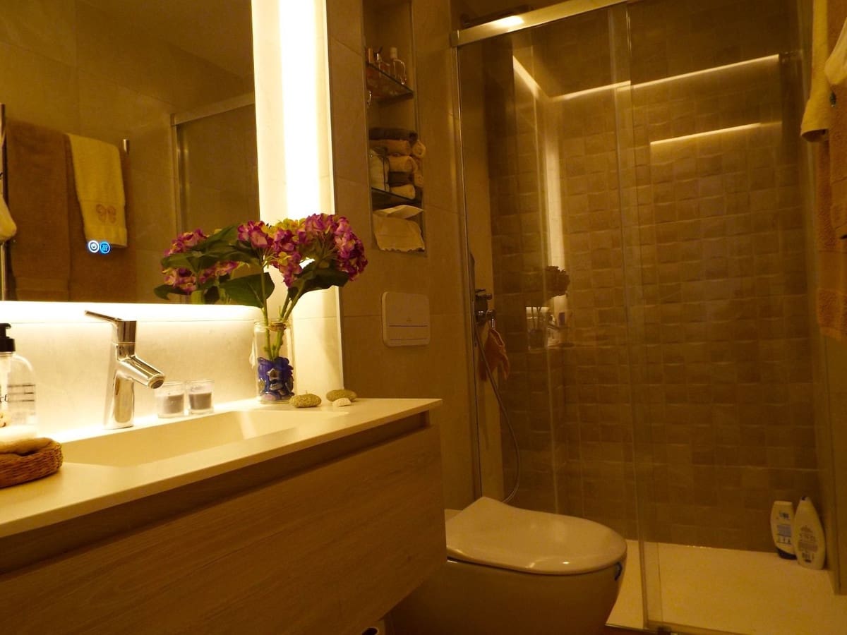 1 bedroom Flat for sale in Estepona with pool - € 305,000 (Ref: 9752622)