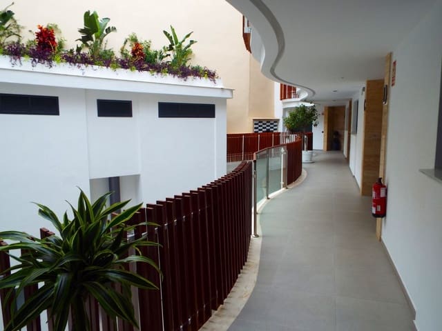 1 chambre Appartement à vendre à Centro, Estepona avec piscine - 305 000 € (Ref: 9752622)