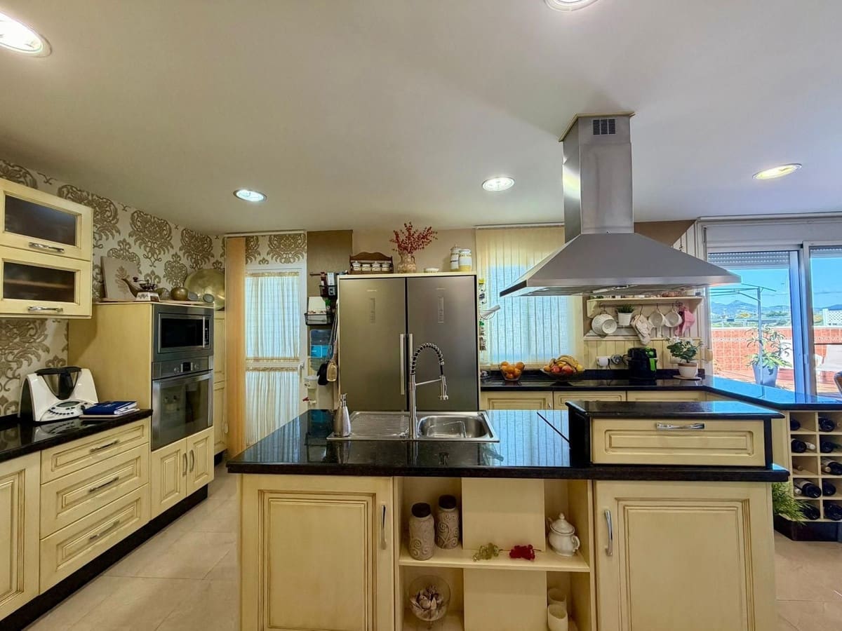 4 camera da letto Appartamento in vendita in Estepona con garage - 514.800 € (Rif: 9752623)