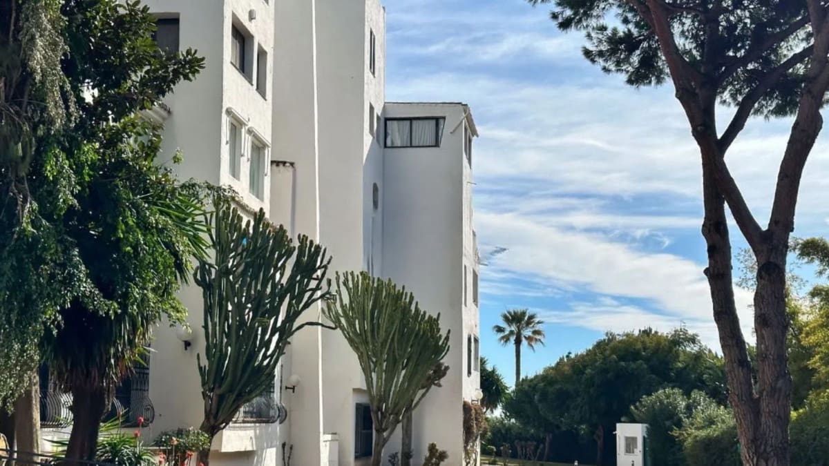2 Zimmer Wohnung zu verkaufen in Marbella mit Pool Garage - 1.146.000 € (Ref: 9752624)