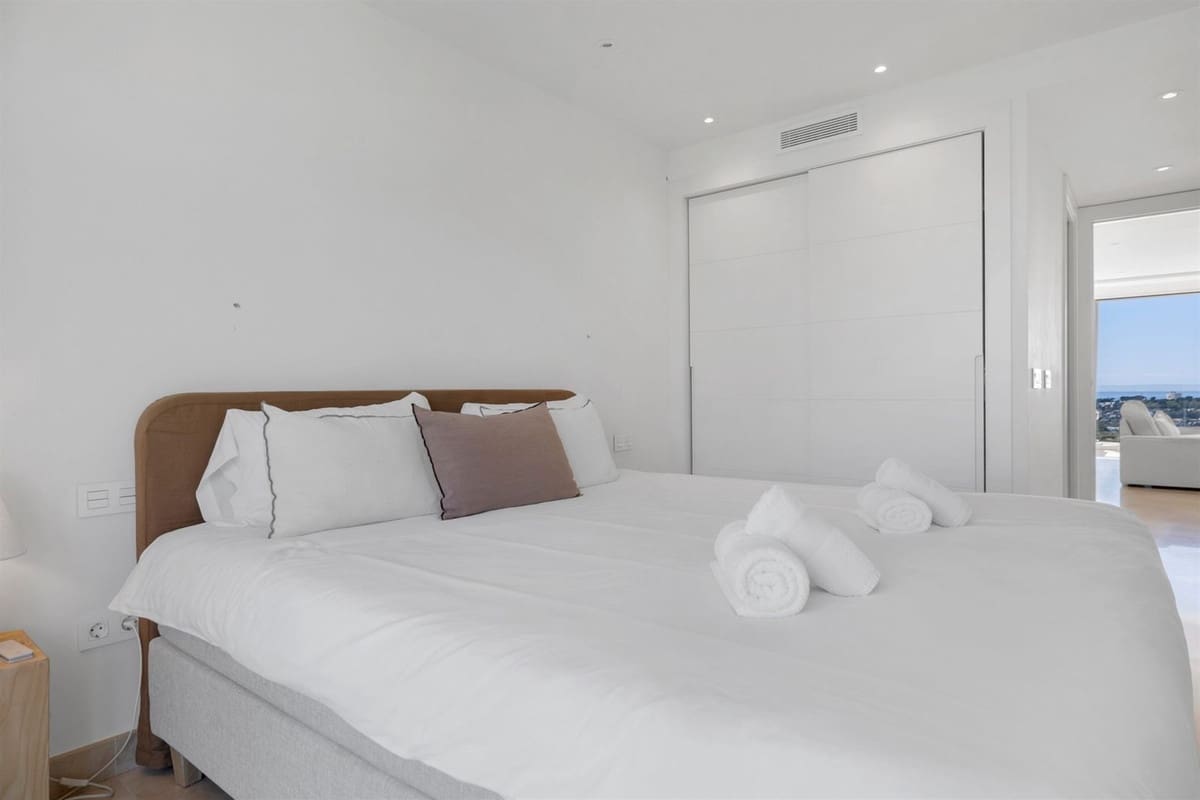 2 makuuhuone Asunto myytävänä paikassa Marbella mukana uima-altaan - 950 000 € (Ref: 9752625)