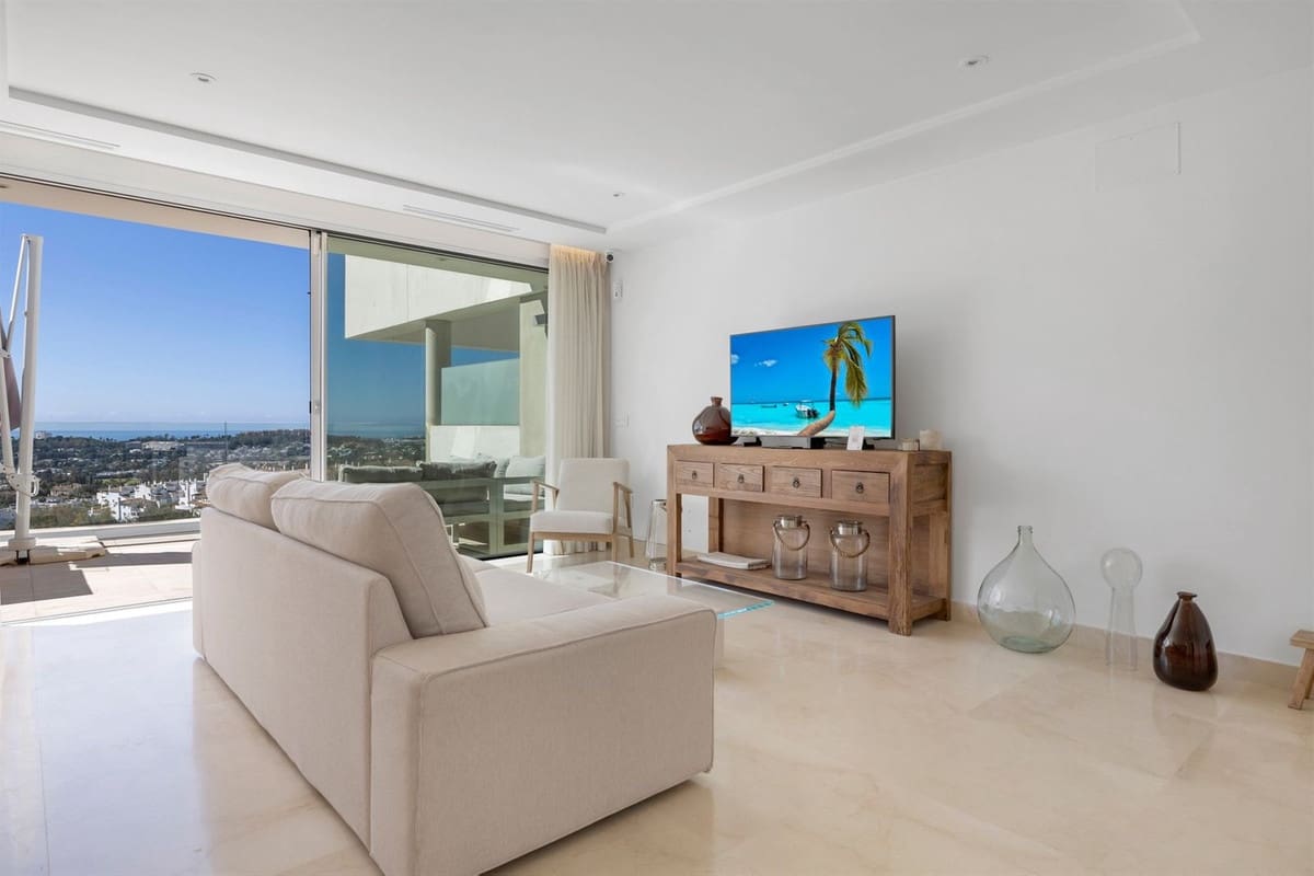 2 makuuhuone Asunto myytävänä paikassa Marbella mukana uima-altaan - 950 000 € (Ref: 9752625)