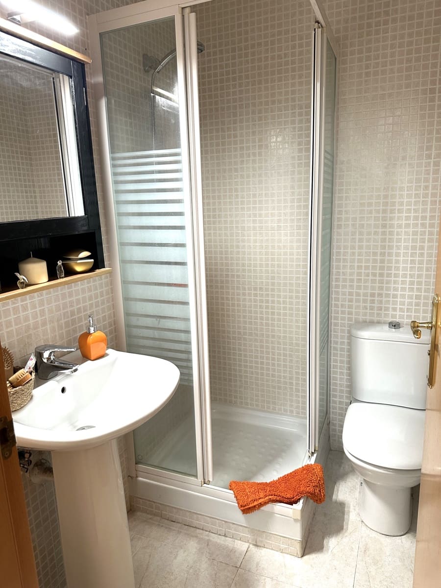 4 sypialnia Willa na sprzedaż w Salomo z garażem - 289 000 € (Ref: 9752626)