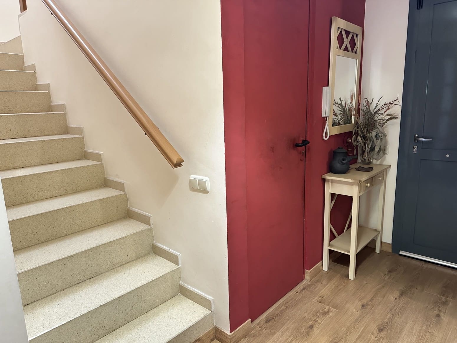 4 sypialnia Willa na sprzedaż w Salomo z garażem - 289 000 € (Ref: 9752626)