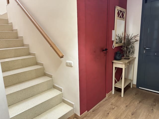 4 sypialnia Willa na sprzedaż w Salomó z garażem - 289 000 € (Ref: 9752626)