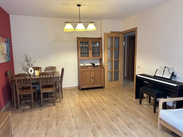 4 sypialnia Willa na sprzedaż w Salomó z garażem - 289 000 € (Ref: 9752626)