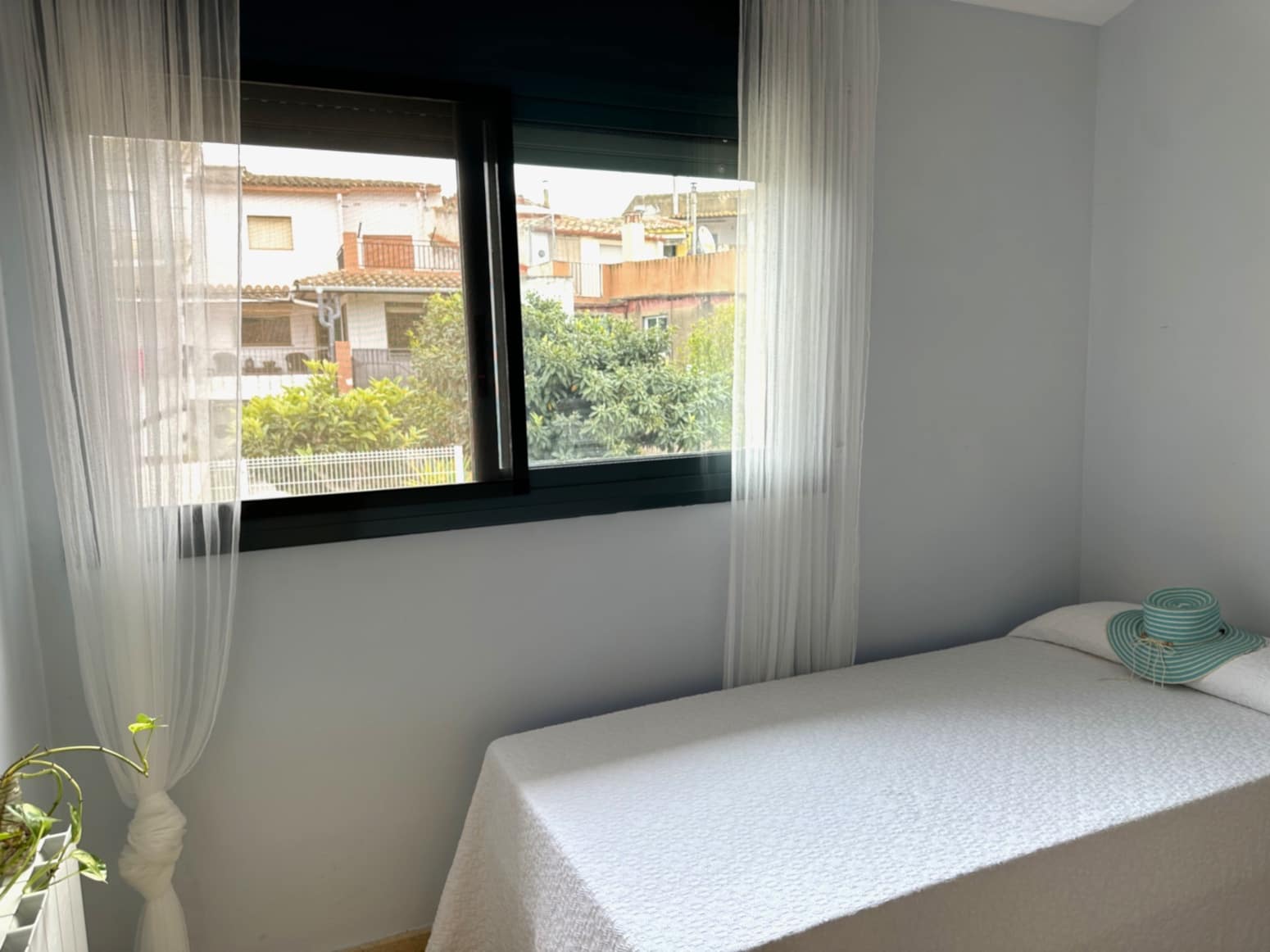 4 sypialnia Willa na sprzedaż w Salomo z garażem - 289 000 € (Ref: 9752626)