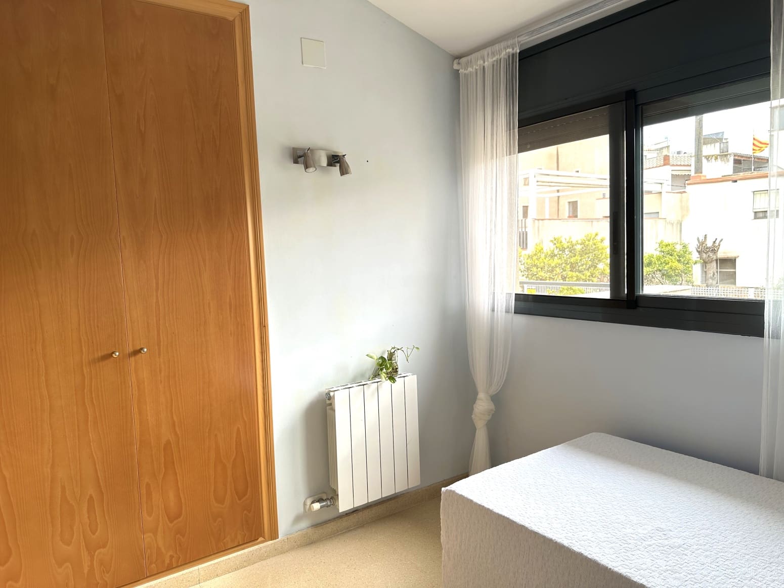 4 sypialnia Willa na sprzedaż w Salomo z garażem - 289 000 € (Ref: 9752626)