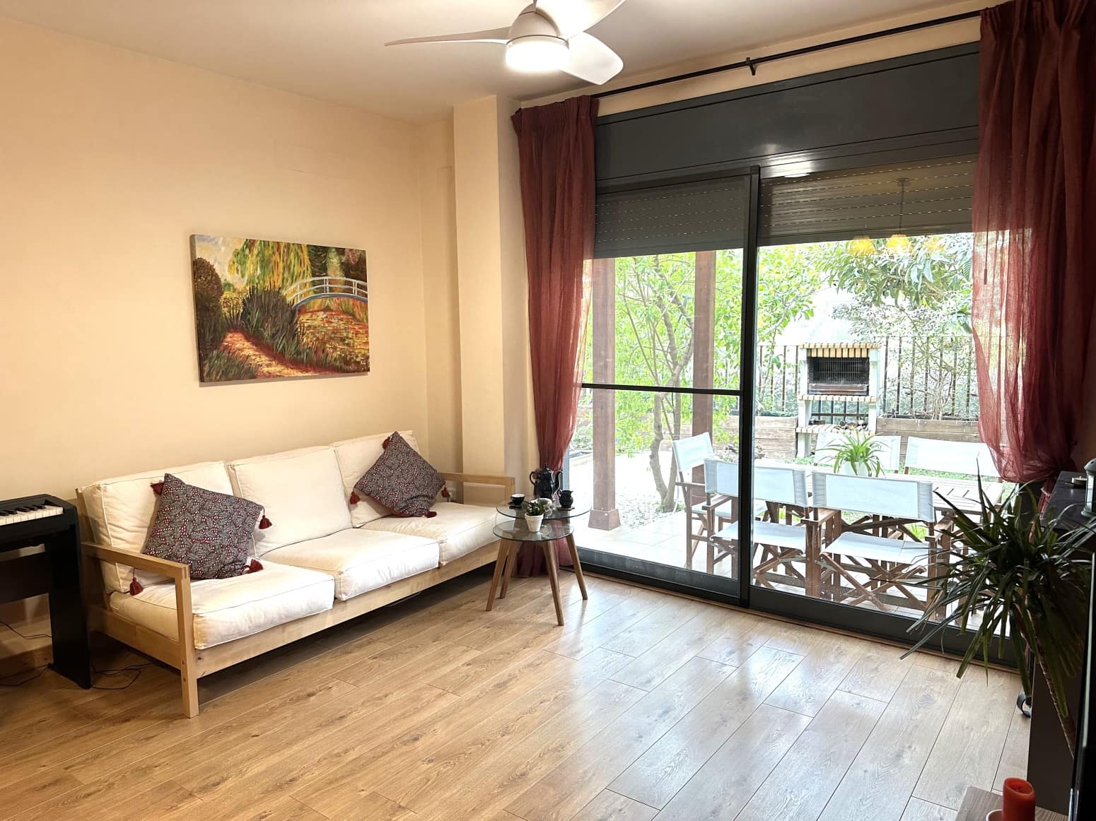 4 sypialnia Willa na sprzedaż w Salomo z garażem - 289 000 € (Ref: 9752626)