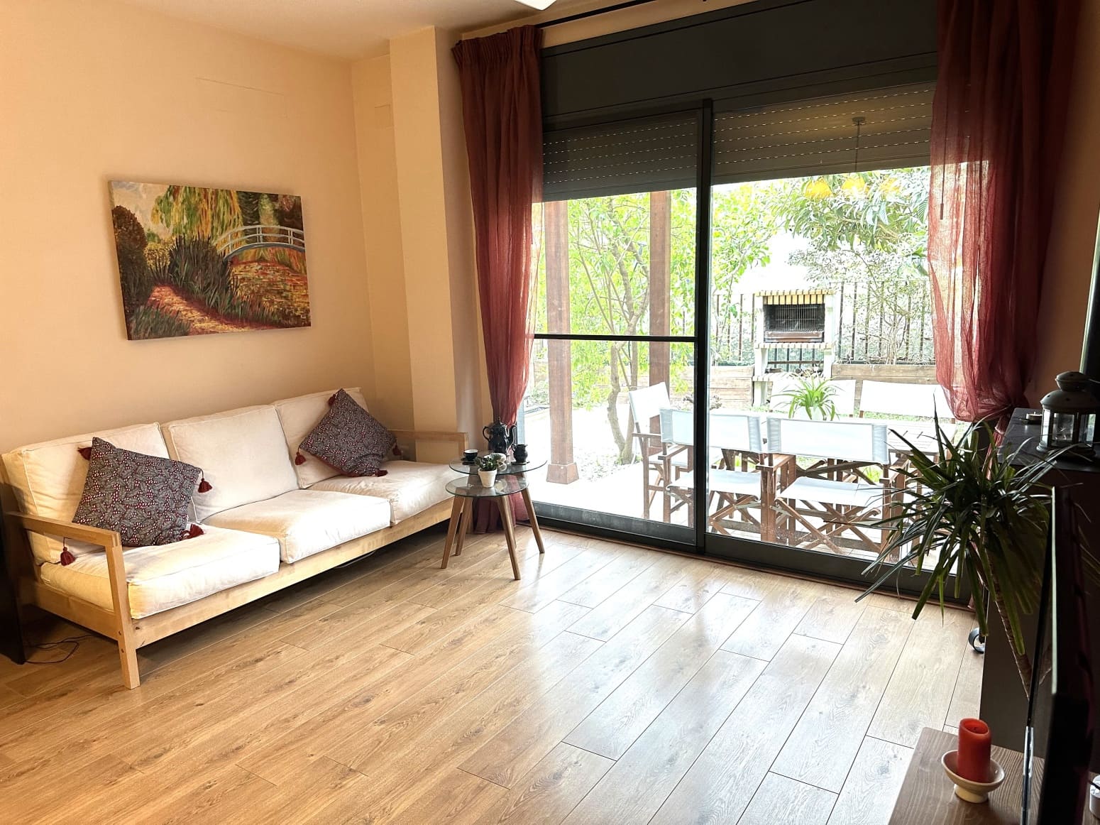 4 sypialnia Willa na sprzedaż w Salomo z garażem - 289 000 € (Ref: 9752626)