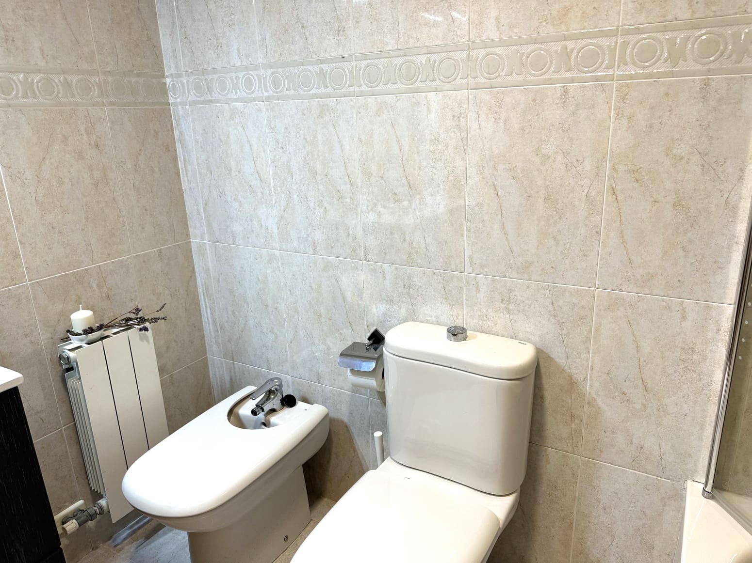 4 sypialnia Willa na sprzedaż w Salomo z garażem - 289 000 € (Ref: 9752626)