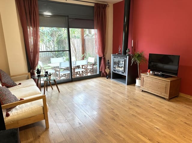 4 sypialnia Willa na sprzedaż w Salomó z garażem - 289 000 € (Ref: 9752626)