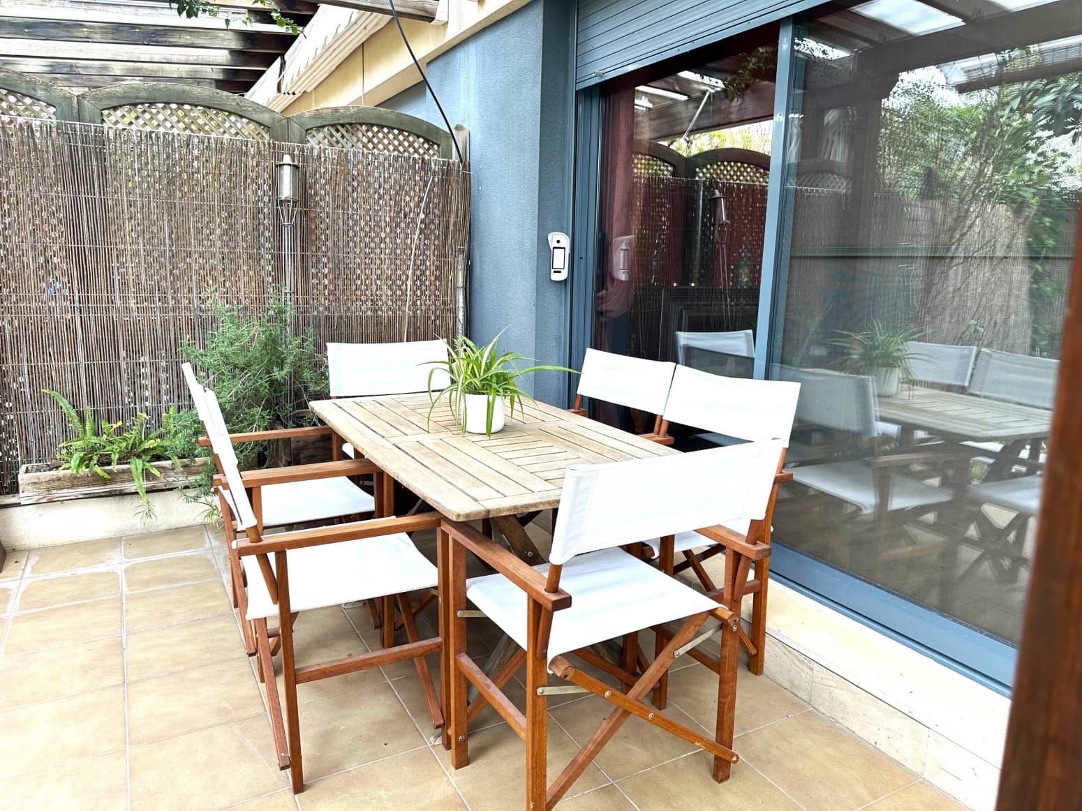 4 sypialnia Willa na sprzedaż w Salomo z garażem - 289 000 € (Ref: 9752626)