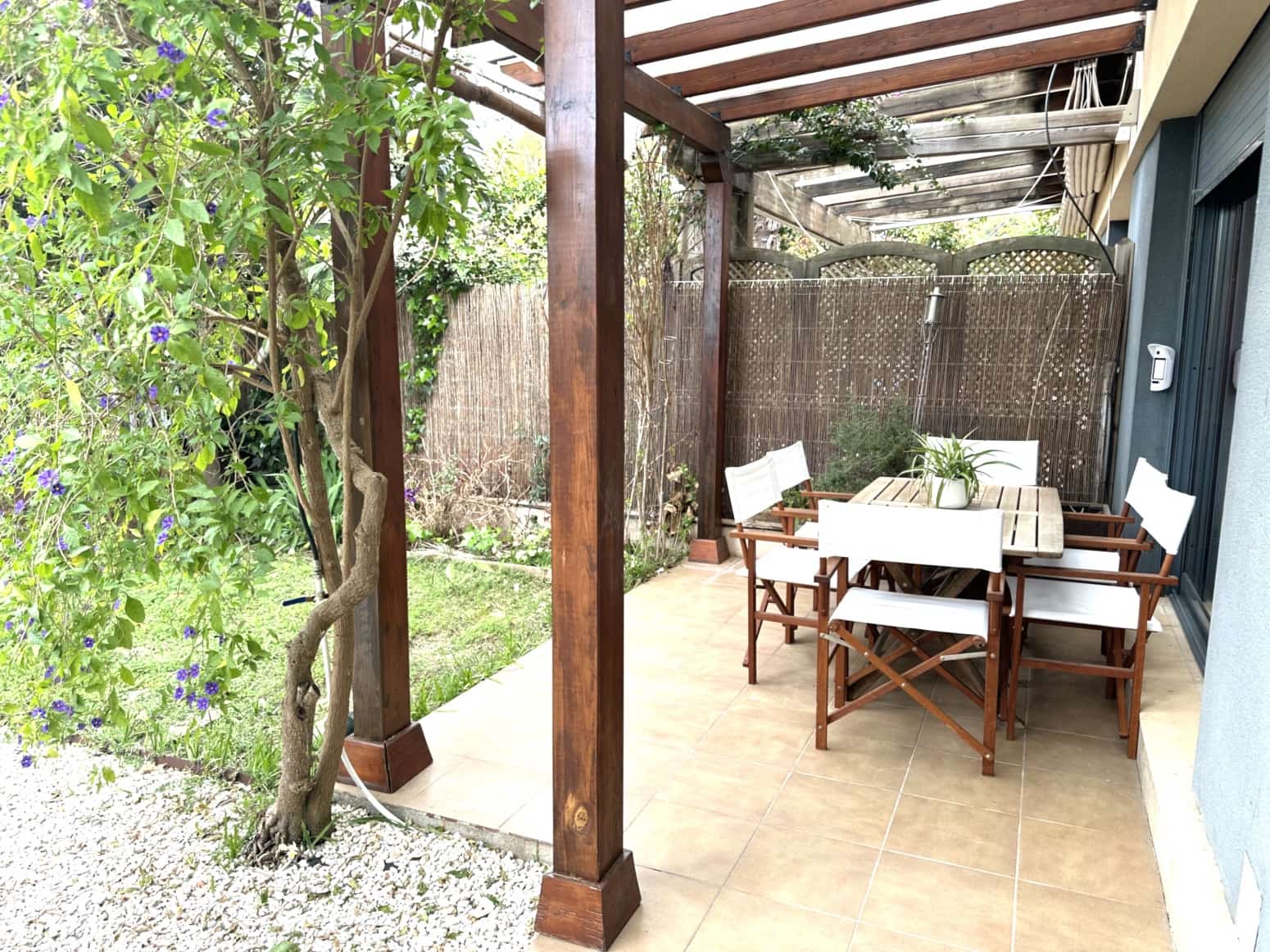 4 sypialnia Willa na sprzedaż w Salomo z garażem - 289 000 € (Ref: 9752626)