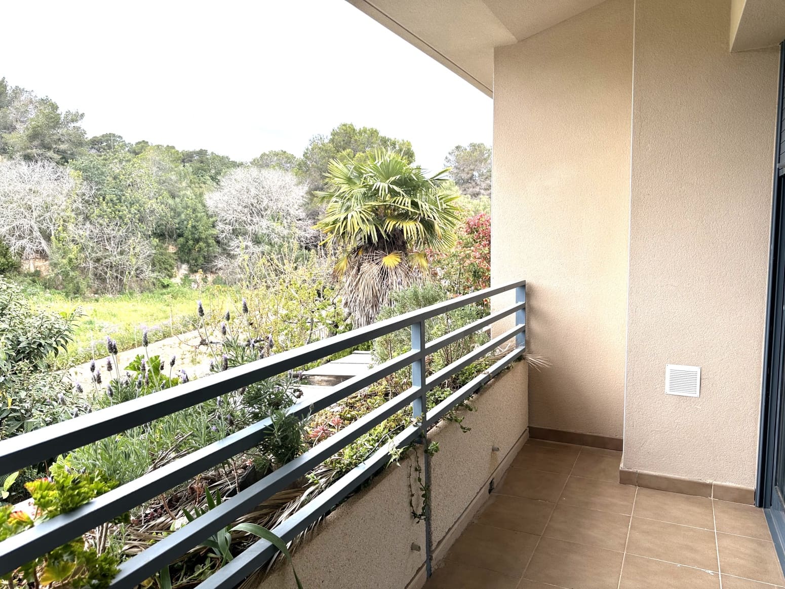 4 sypialnia Willa na sprzedaż w Salomo z garażem - 289 000 € (Ref: 9752626)