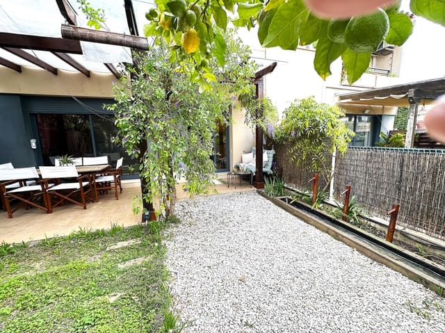 4 sypialnia Willa na sprzedaż w Salomó z garażem - 289 000 € (Ref: 9752626)