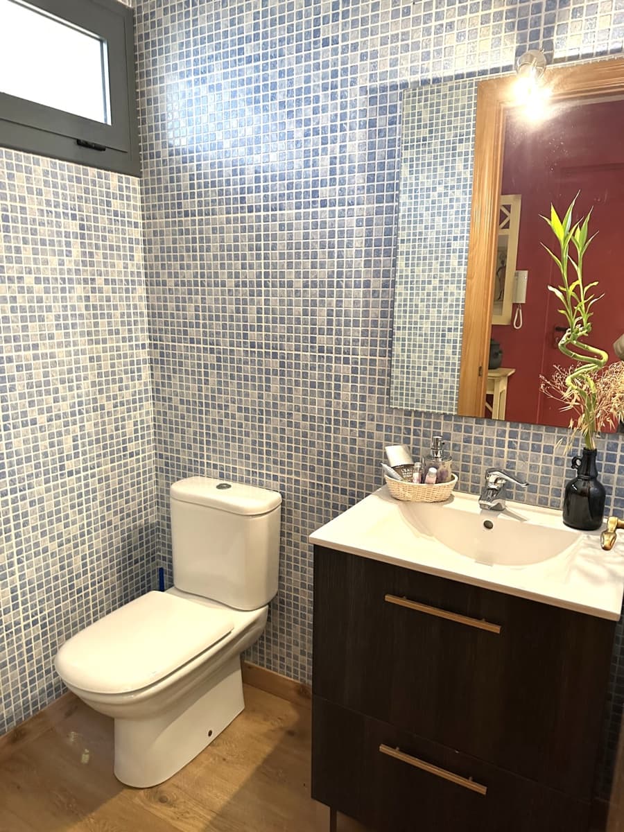 4 sypialnia Willa na sprzedaż w Salomo z garażem - 289 000 € (Ref: 9752626)