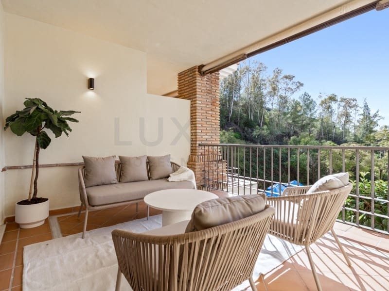 2 Zimmer Wohnung zu verkaufen in Benahavis mit Pool Garage - 674.900 € (Ref: 9752627)