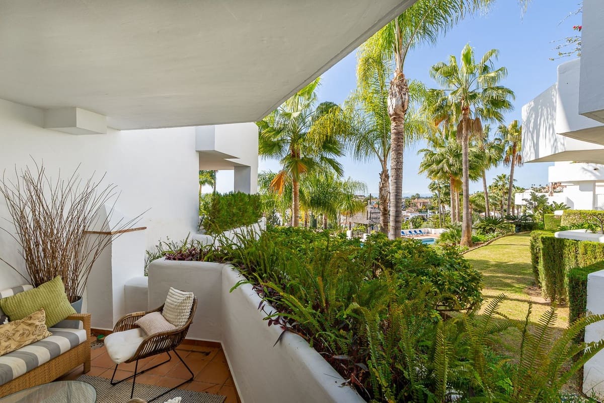 3 chambre Appartement à vendre à Marbella avec piscine garage - 695 000 € (Ref: 9753693)