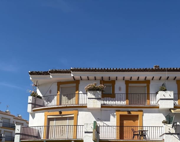 5 makuuhuone Huvila myytävänä paikassa Centro, Estepona - 875 000 € (Ref: 9753694)