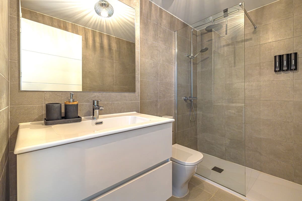 2 Zimmer Wohnung zu verkaufen in Estepona mit Pool Garage - 495.000 € (Ref: 9756775)