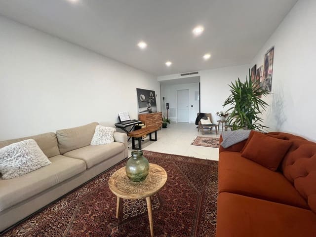 4 soveværelse Lejlighed til salg i Centro, Estepona med garage - € 1.049.000 (Ref: 9756776)