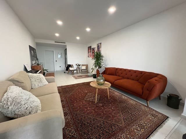 4 soveværelse Lejlighed til salg i Centro, Estepona med garage - € 1.049.000 (Ref: 9756776)