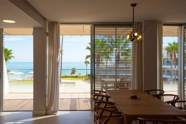 3 chambre Appartement à vendre à Centro, Estepona avec piscine garage - 1 450 000 € (Ref: 9758199)