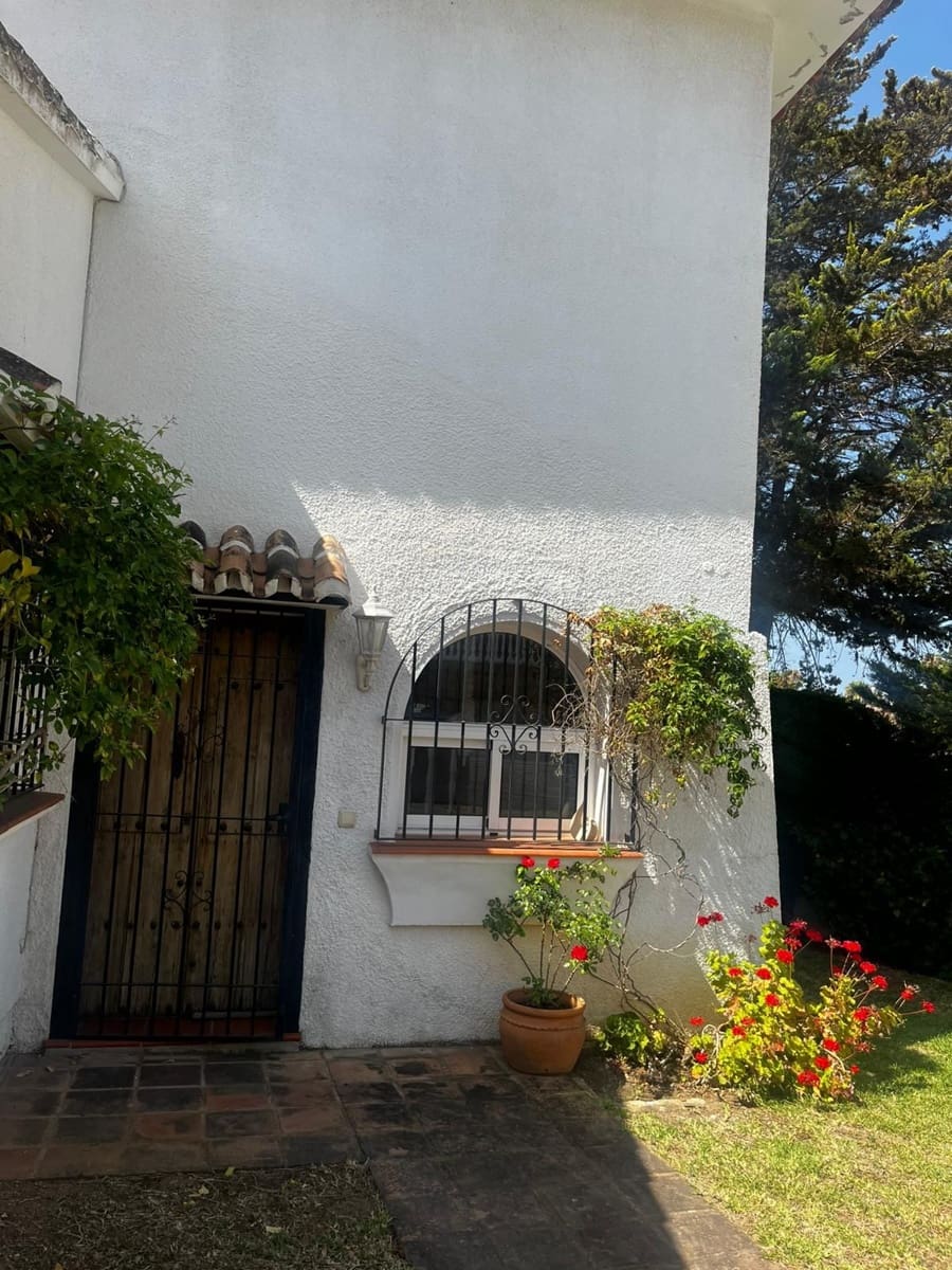 4 sypialnia Willa na sprzedaż w Mijas z garażem - 795 000 € (Ref: 9758201)