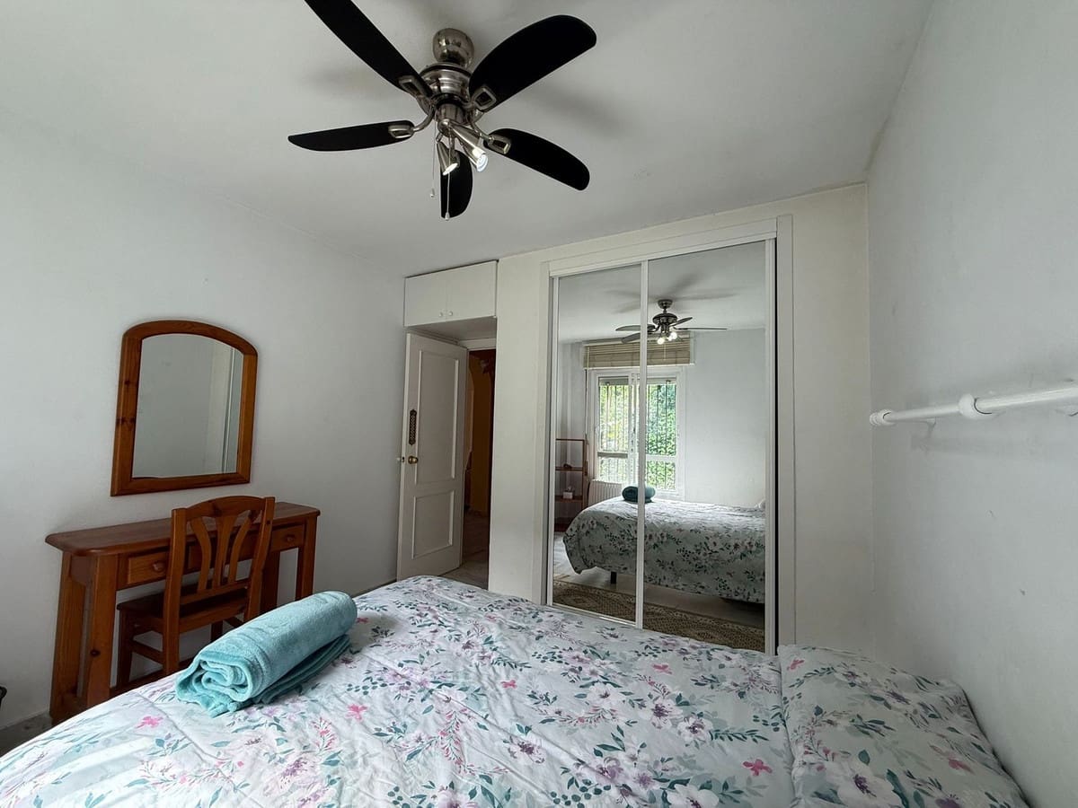 2 slaapkamer Flat te koop in Marbella met zwembad garage - € 329.000 (Ref: 9759464)